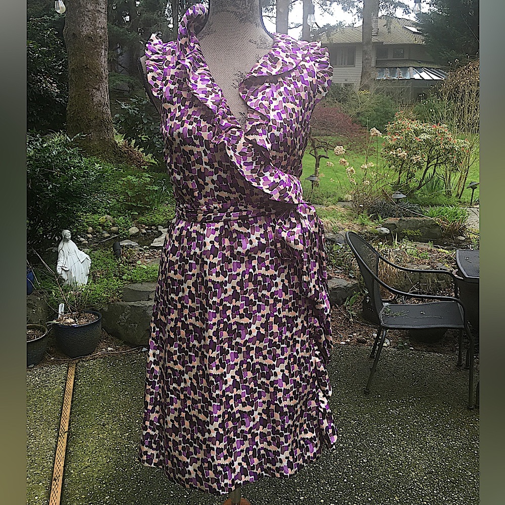 Kate Spade Aubrey Purple/White/Peach/Tan Wrap Silk Dress with Sash - Size 2.